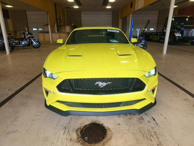 Ford Mustang 2021