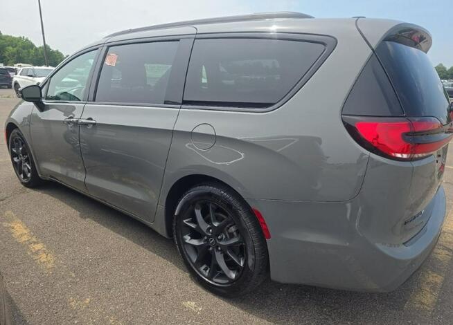 Chrysler Pacifica 2025