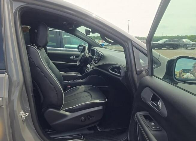 Chrysler Pacifica 2025