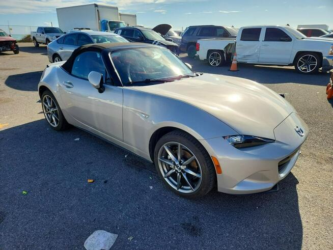 Mazda MX-5 Najwyższa wersja wyposażenia GRAND TOURING / Manual