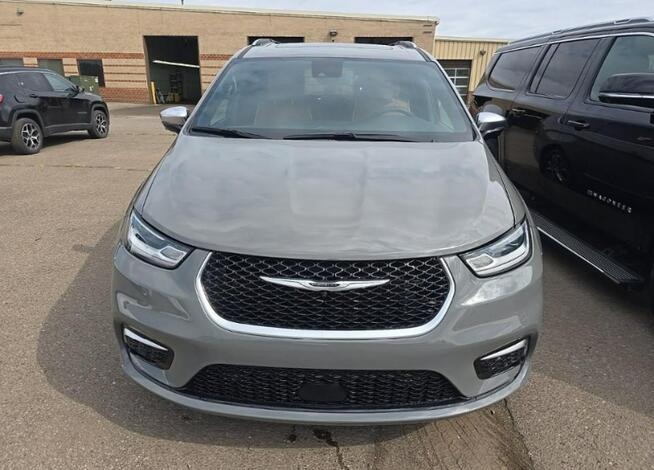 Chrysler Pacifica 2025