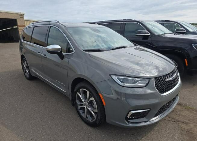 Chrysler Pacifica 2025