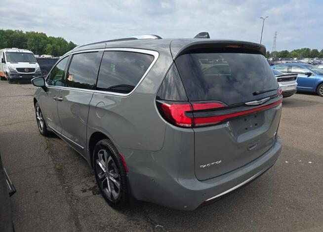 Chrysler Pacifica 2025