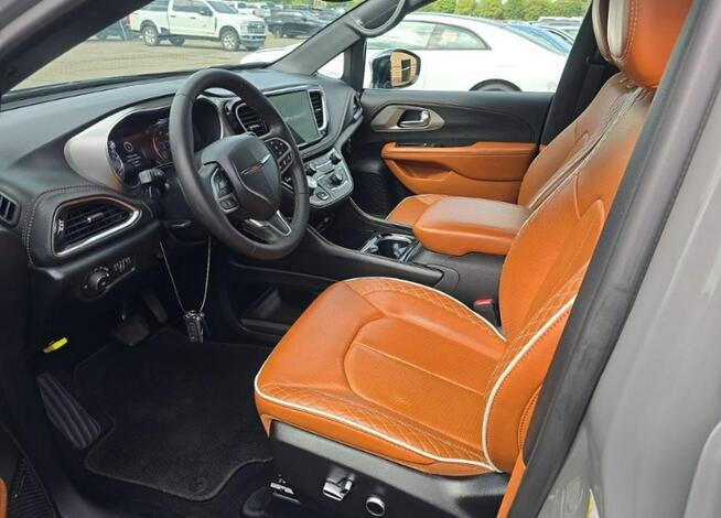 Chrysler Pacifica 2025