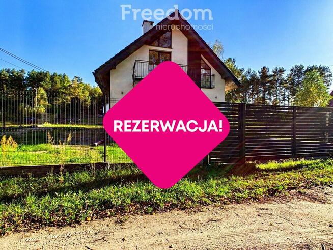 Dom z garażem i tarasem w Nowej Wsi