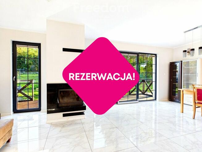 Dom z garażem i tarasem w Nowej Wsi