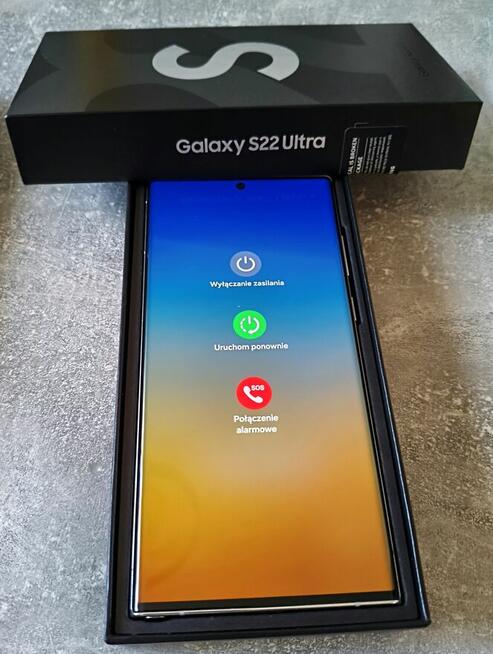 Samsung S22 Ultra biały, bardzo dobry stan.