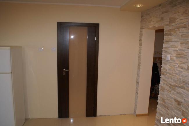 Drzwi wewnętrzne drewniane