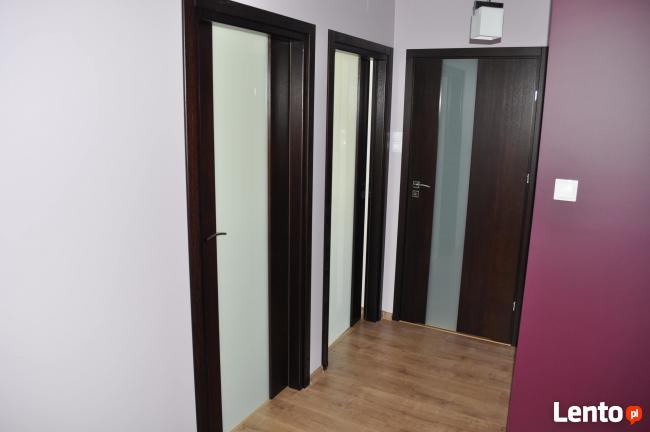 Drzwi wewnętrzne drewniane model z montażem w9