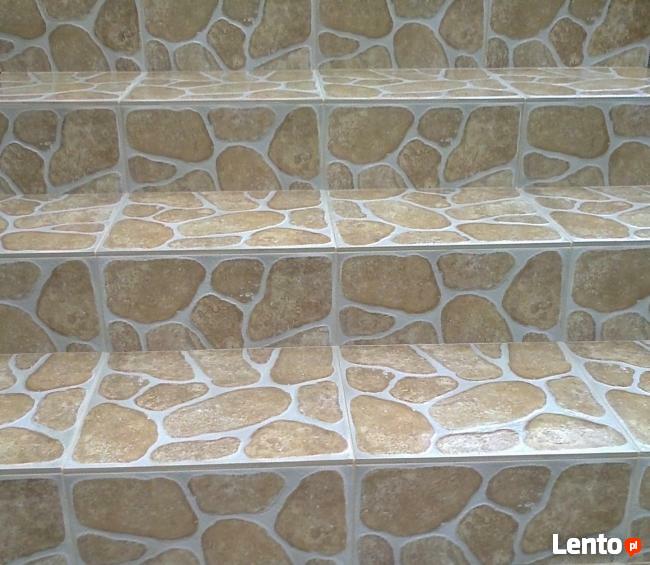 Oferuję układanie łazienek: kamień, gres, terakota.