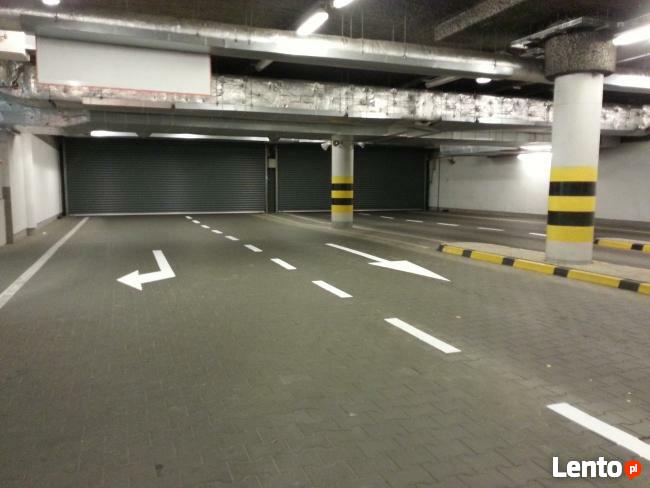 Malowanie miejsc parkingowych, lustro drogowe, znaki, linia