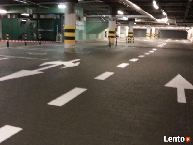 Malowanie miejsc parkingowych, lustro drogowe, znaki, linia