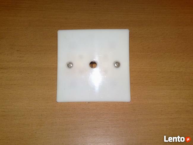 Gniazdka telefoniczne - różne