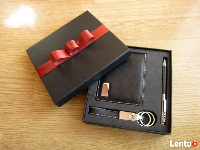 Komplet upominkowy elegancki portfel brelok, długopis czarny