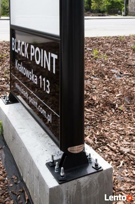 Pylon informacyjny LED z wymiennymi polami - super cena