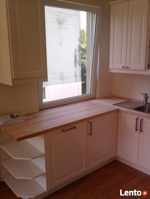 Montaż mebli kuchennych Ikea.