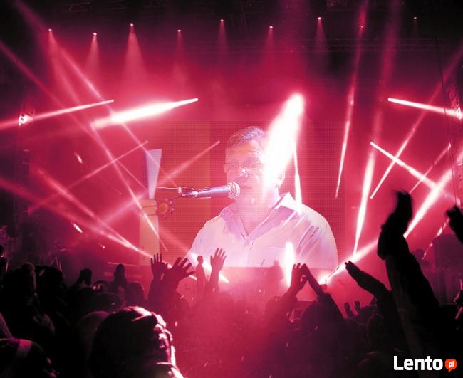 Muzyk - wokalista - akordeonista.