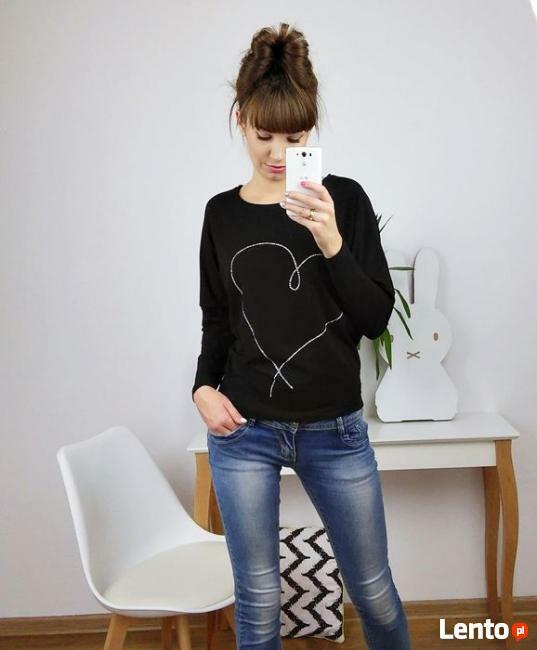 Czarna bluzka oversize