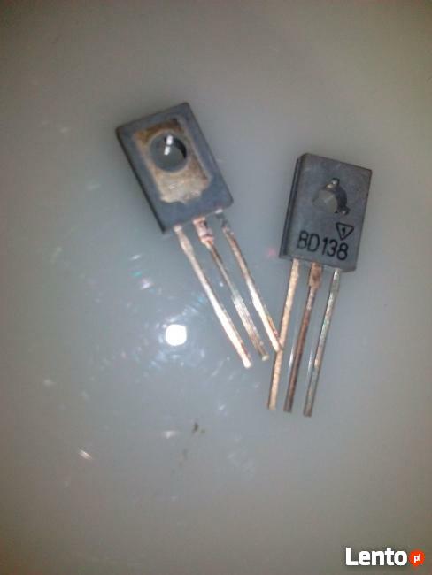 Tranzystor BD138