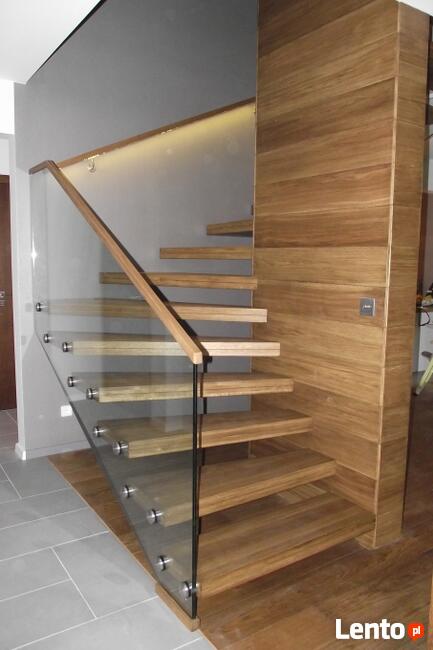 Schody drewniane, nowoczesne i klasyczne, schody półkowe .