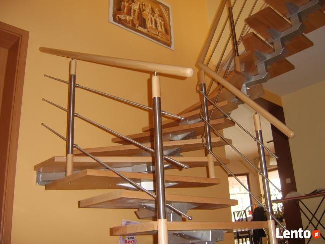 Schody drewniane ,barierki nierdzewne ,francuskie okna