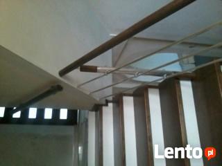 Schody drewniane ,barierki nierdzewne ,francuskie okna