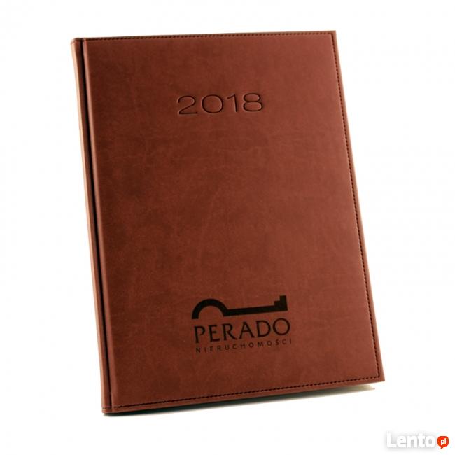 Kalendarze Terminarze 2026 książkowe z Twoim napisem, logo