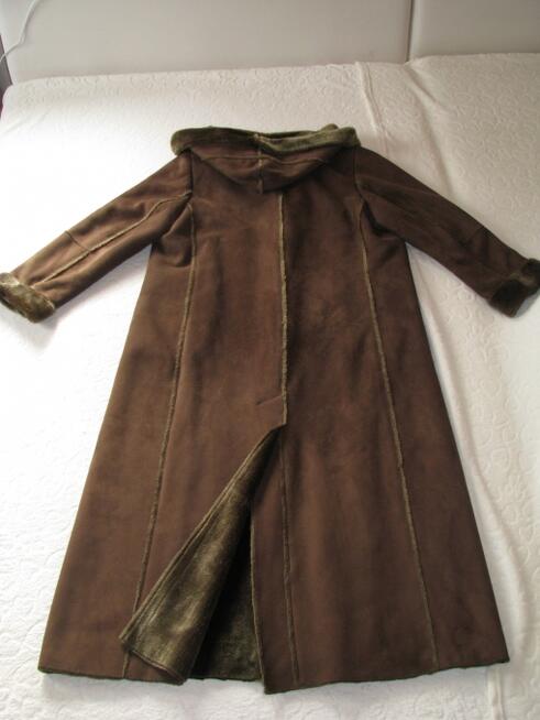 Elegancki kożuszek damski z kapturem, rozm. XXL