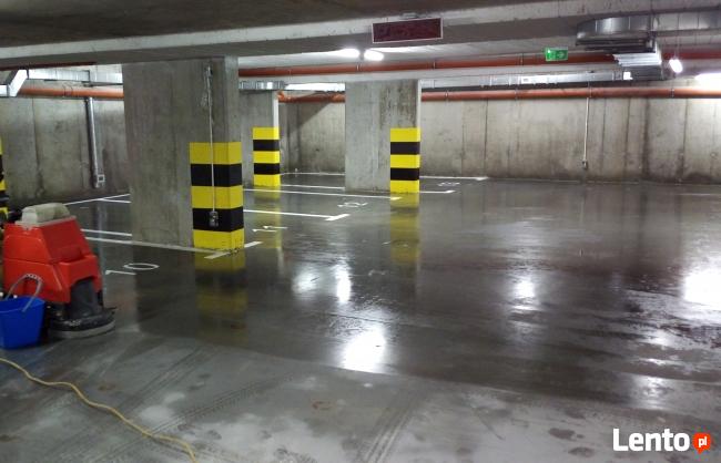 Maszynowe czyszczenie/mycie posadzek, płytek,PCV-KIELCE