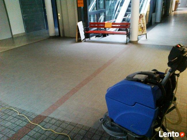 Maszynowe czyszczenie/mycie posadzek, płytek,PCV-KIELCE