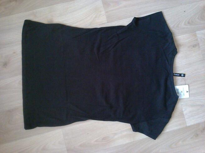 Czarny t-shirt Sinsay