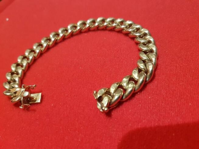 ****Lombard Piaseczno Pulawska 20 w podworzu****