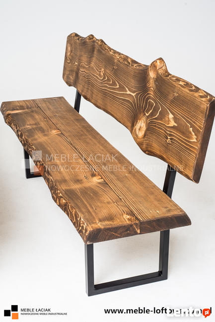 Zestaw meblowy, stół + 2 ławki. Blat świerkowy. Nr kat. 446.