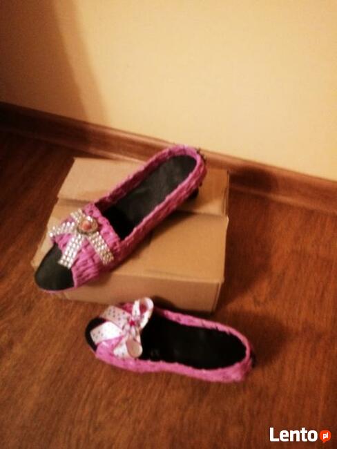 Bucik z papierowej wikliny