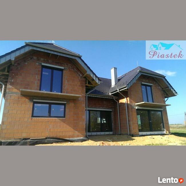 Obróbka blacharska wiatrownicy na rąbek kątowy