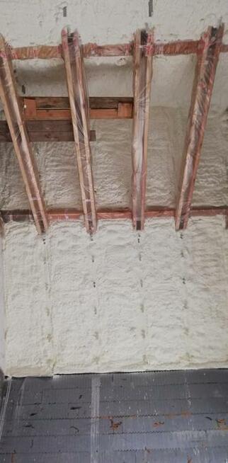 Izolacje Natryskowe Pianą, ocieplanie ścian, dachów stropów