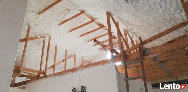 Izolacje Natryskowe Pianą, ocieplanie ścian, dachów stropów