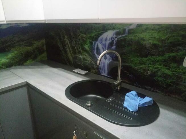 Panele szklane z dowolną grafiką/ druk UV na szkle/ lacobel