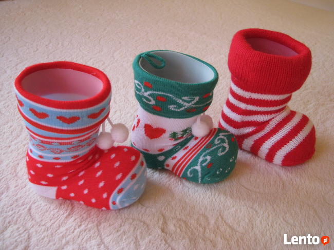 Czerwono-malinowe bombki choinkowe – ozdoby na choinkę