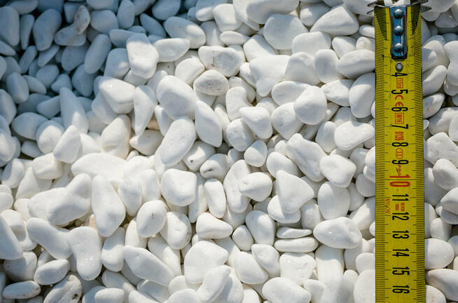 Otoczak Thassos kamień dekoracyjny grecki 1-2 cm