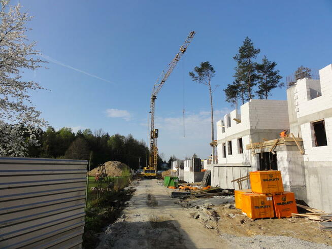 Zurawie wieżowe Spierings Sk598 At5 SK477 oraz Sk365