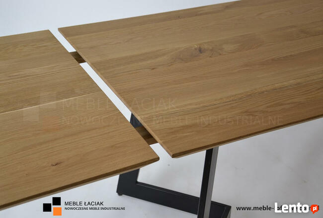 Dębowy stół rozkładany. Ciekawa podstawa. Nr kat. 574.