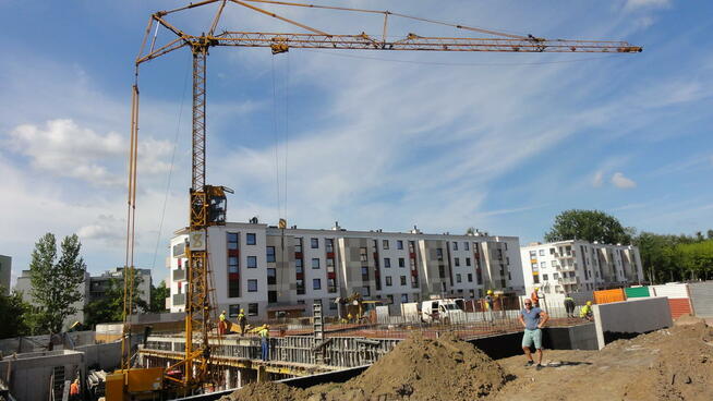 Zurawie wieżowe Spierings Sk598 At5 SK477 oraz Sk365