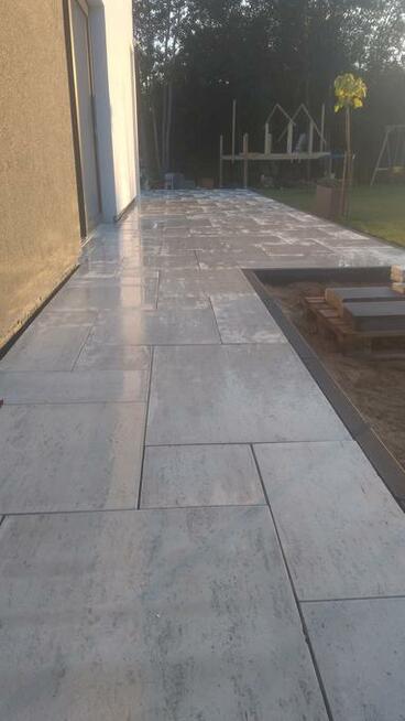 mycie ciśnieniowe elewacji kostki ogrodzeń itp.