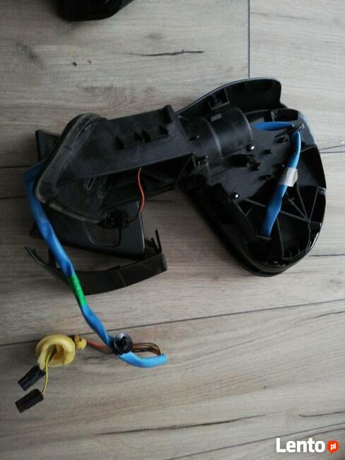 Dwa lusterka zewnętrzne, lewe, Peugeot 308