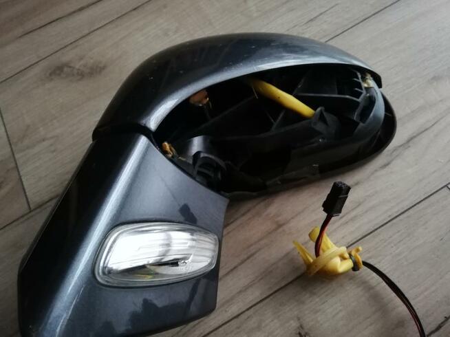 Dwa lusterka zewnętrzne, lewe, Peugeot 308