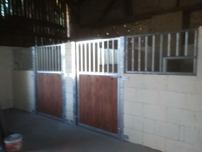 Balustrady, bramy, płoty kute, meble ogrodowe.