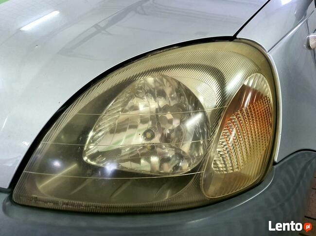 Polerowanie lamp przednich oraz polerowanie aut.TANIO.