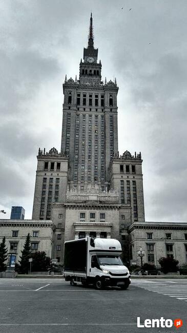 Usługi transportowe / Przewóz towarów na paletach / Winda