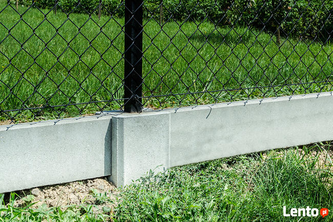 Współpraca - betonowanie ogrodzeń.